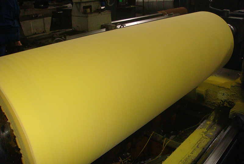 外圓磨床加工對(duì)工件表面波紋度的影